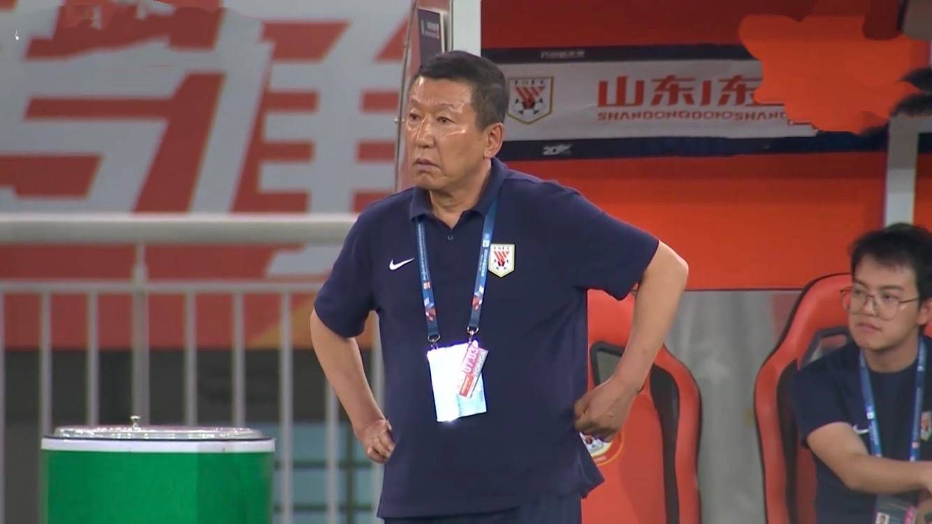目前芝加哥火焰、洛杉矶FC、洛杉矶银河以及迈阿密国际都是能够签下莱万的。